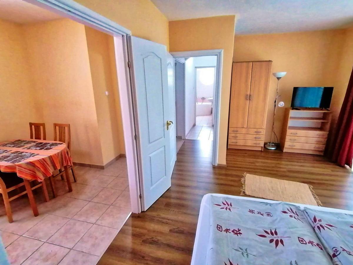 Villa Aida Apartman Hajdúszoboszló Eksteriør bilde