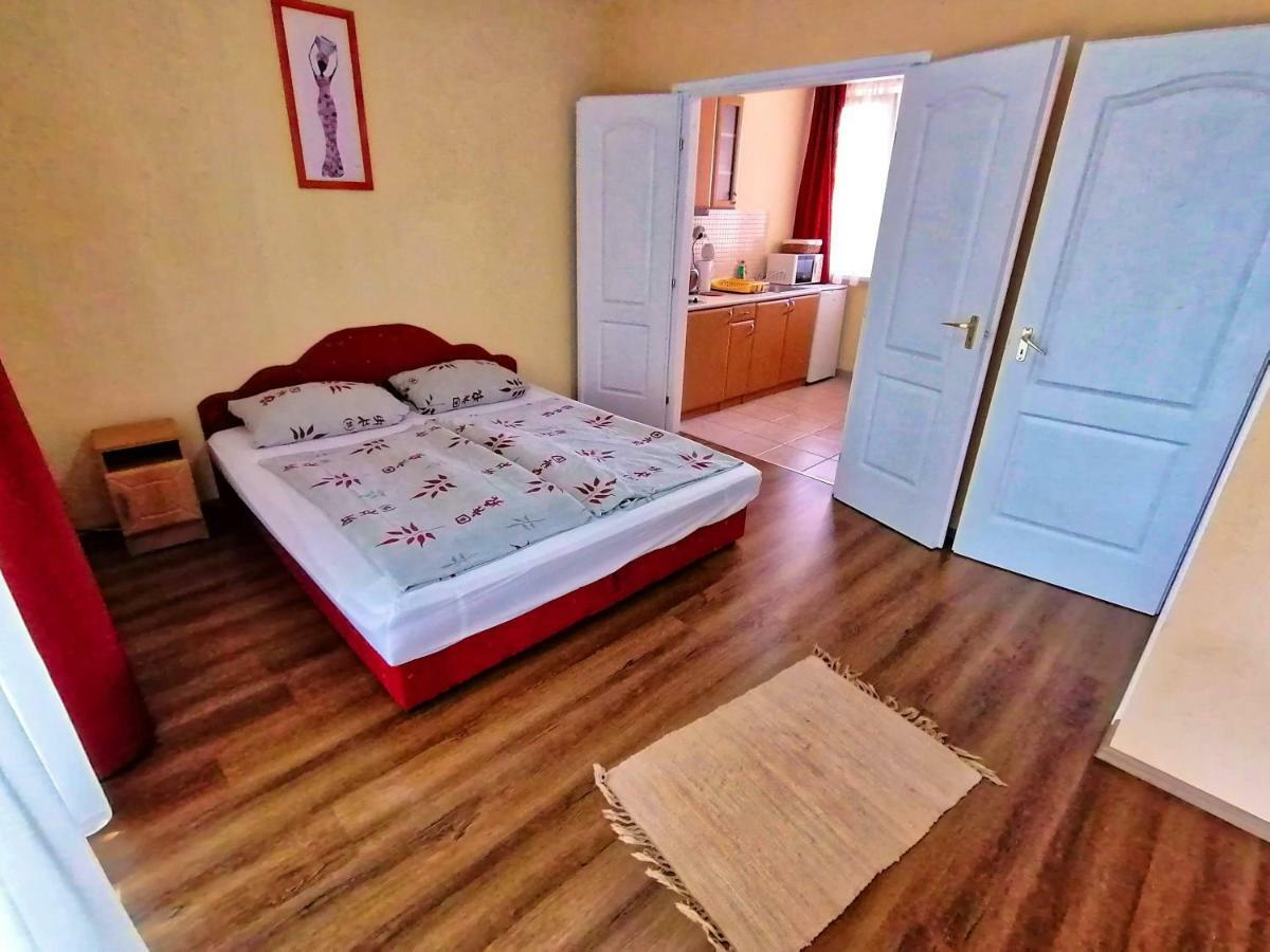 Villa Aida Apartman Hajdúszoboszló Eksteriør bilde