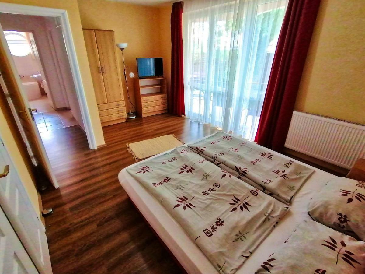 Villa Aida Apartman Hajdúszoboszló Eksteriør bilde