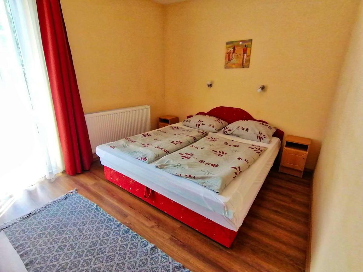 Villa Aida Apartman Hajdúszoboszló Eksteriør bilde