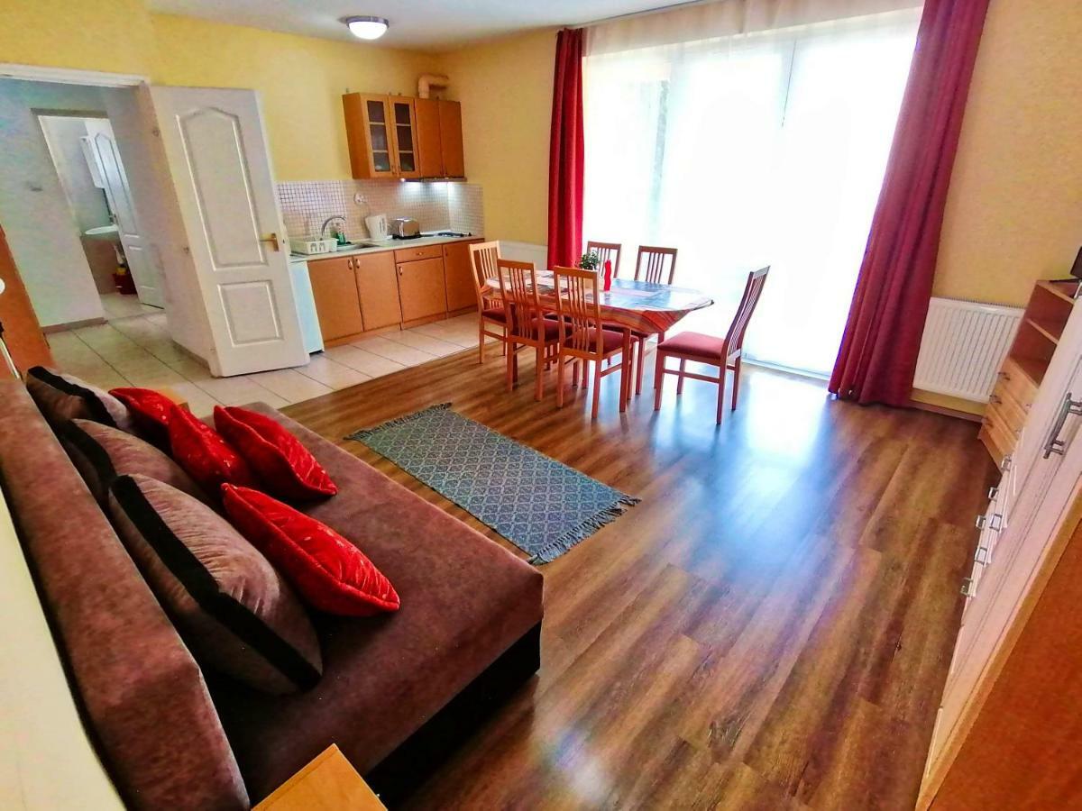 Villa Aida Apartman Hajdúszoboszló Eksteriør bilde